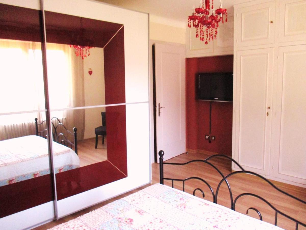 Colmar "Room" Chambre Privee Chez L'Habitant,Parking Voiture Devant La Maison,Garage Moto Et Velo,Petit Dejeuner エクステリア 写真