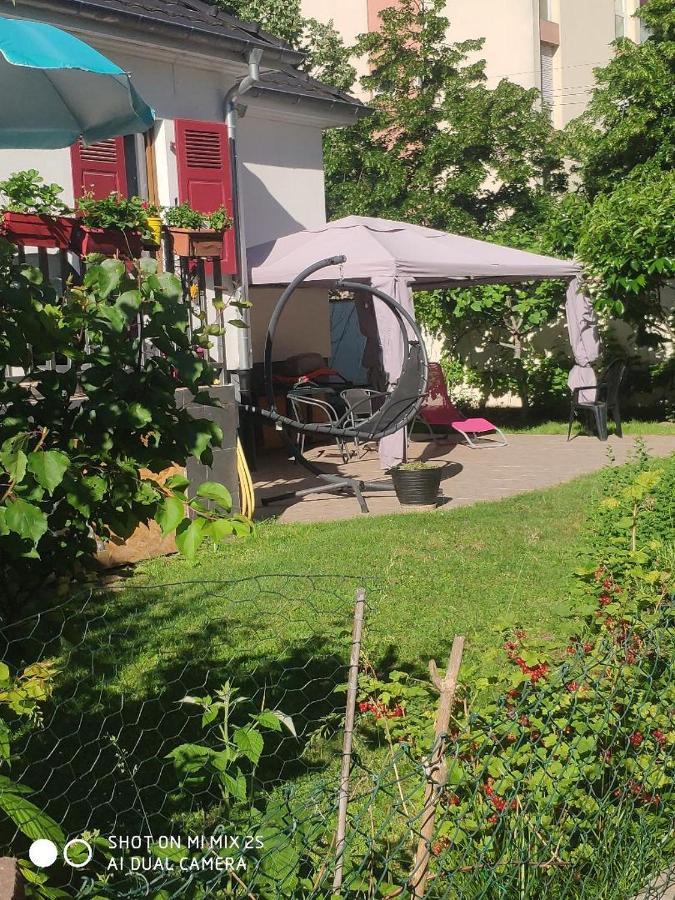 Colmar "Room" Chambre Privee Chez L'Habitant,Parking Voiture Devant La Maison,Garage Moto Et Velo,Petit Dejeuner エクステリア 写真
